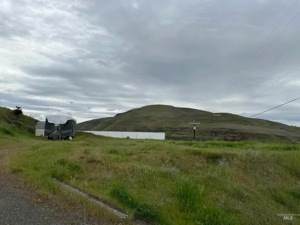 $94,900 | 318 Kings Lane, Asotin, WA 99402