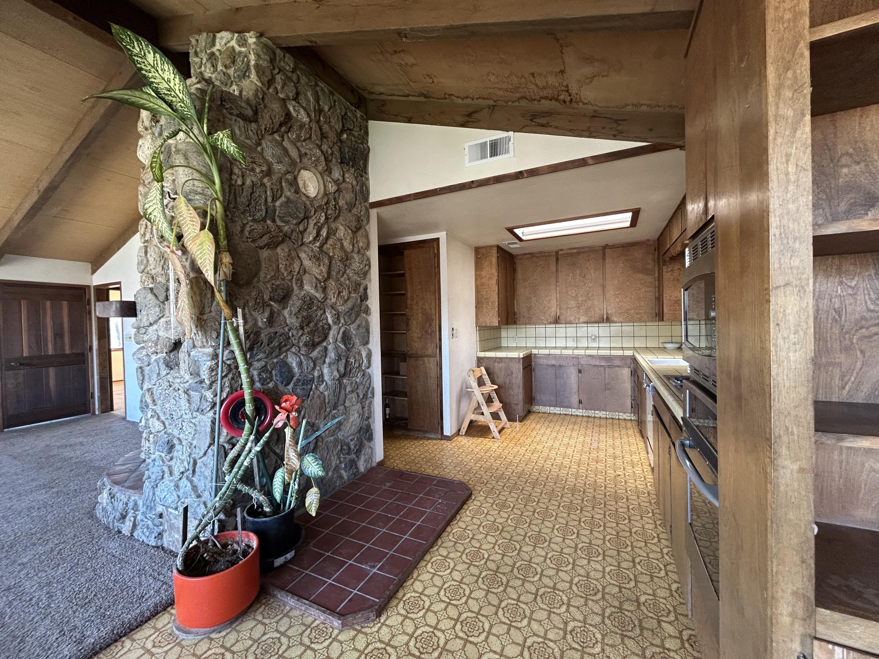 40838 Oak Ridge Drive Three Rivers, CA 93271 - Photo 13 of 51 a bathroom with a tub and shower