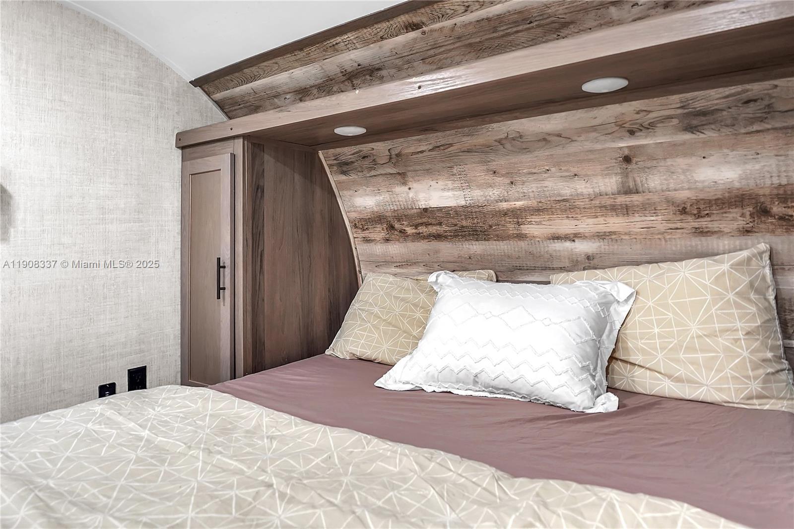 6036 Polk Street, Unit 4 Hollywood, FL 33024 - Photo 25 of 26