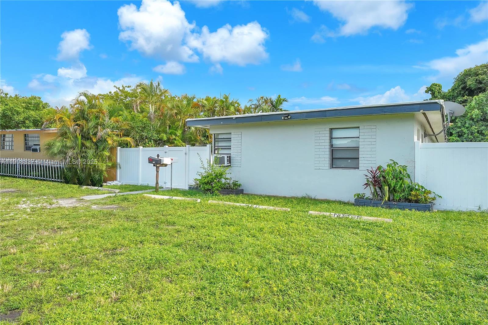 6036 Polk Street, Unit 4 Hollywood, FL 33024 - Photo 8 of 26