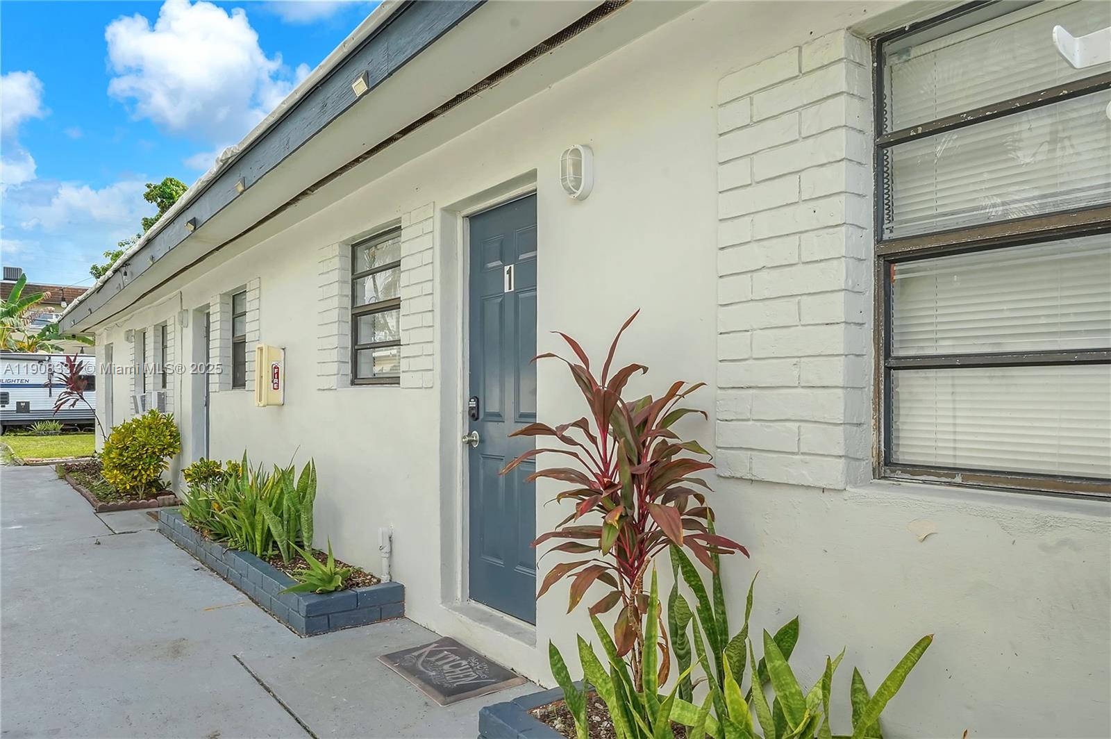 6036 Polk Street, Unit 4 Hollywood, FL 33024 - Photo 9 of 26