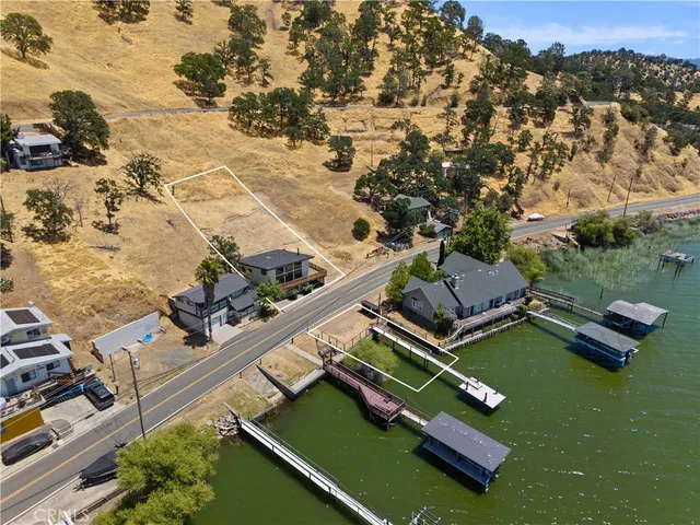 $475,000 | 12630 Lakeshore Drive, Clearlake, CA 95422