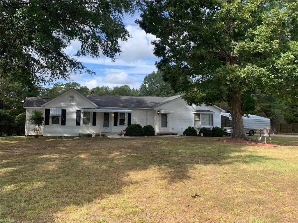 1025 Friendly Road Eden, NC 27288 - Photo 1 of 17 Gallery Image 1