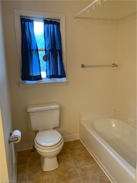 1025 Friendly Road Eden, NC 27288 - Photo 15 of 17 Gallery Image 15