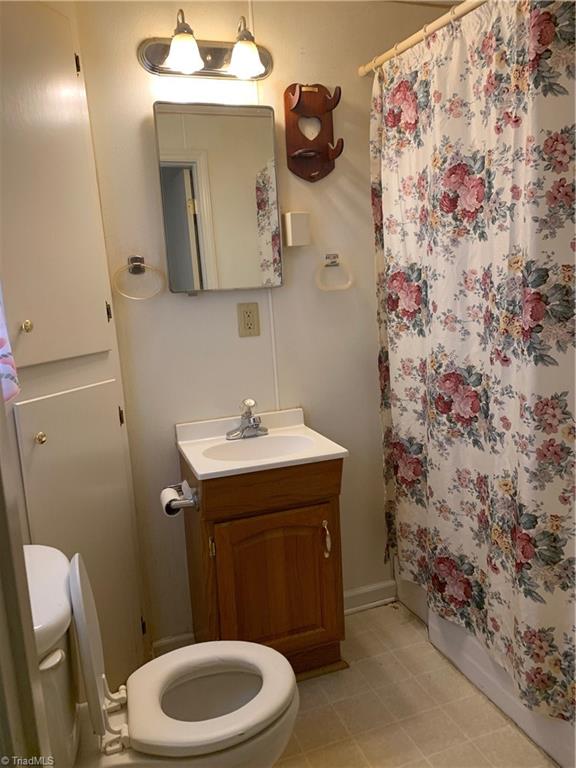 1025 Friendly Road Eden, NC 27288 - Photo 8 of 17 Gallery Image 8