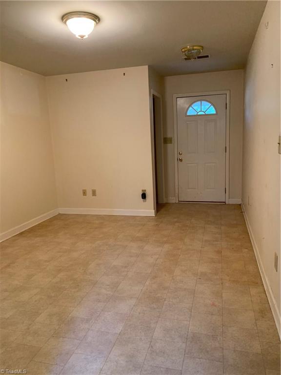 1025 Friendly Road Eden, NC 27288 - Photo 9 of 17 Gallery Image 9