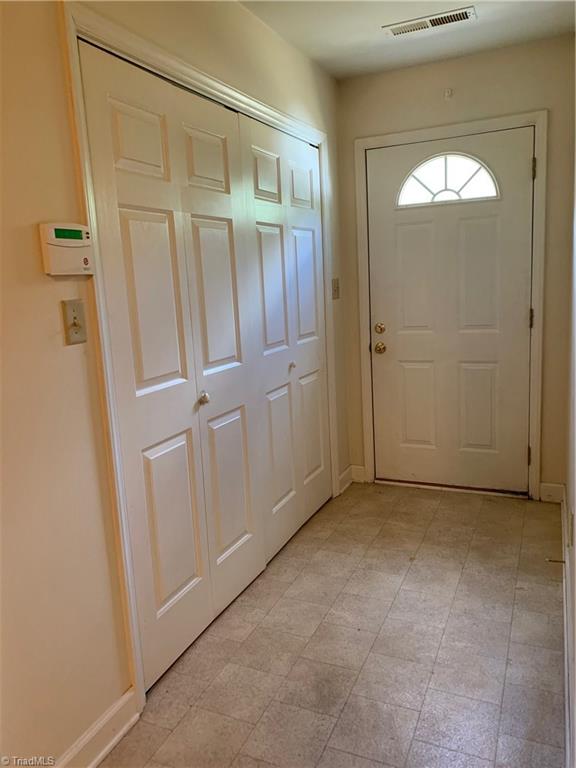 1025 Friendly Road Eden, NC 27288 - Photo 10 of 17 Gallery Image 10