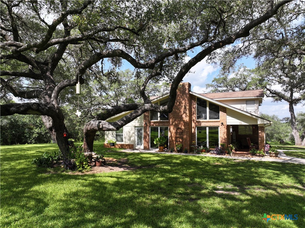 2701 Leary Lane Victoria, TX 77901 - Photo 4 of 48 a front view of house with yard