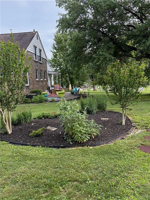 423 Penncraft Road East Millsboro, PA 15433 - Photo 19 of 24