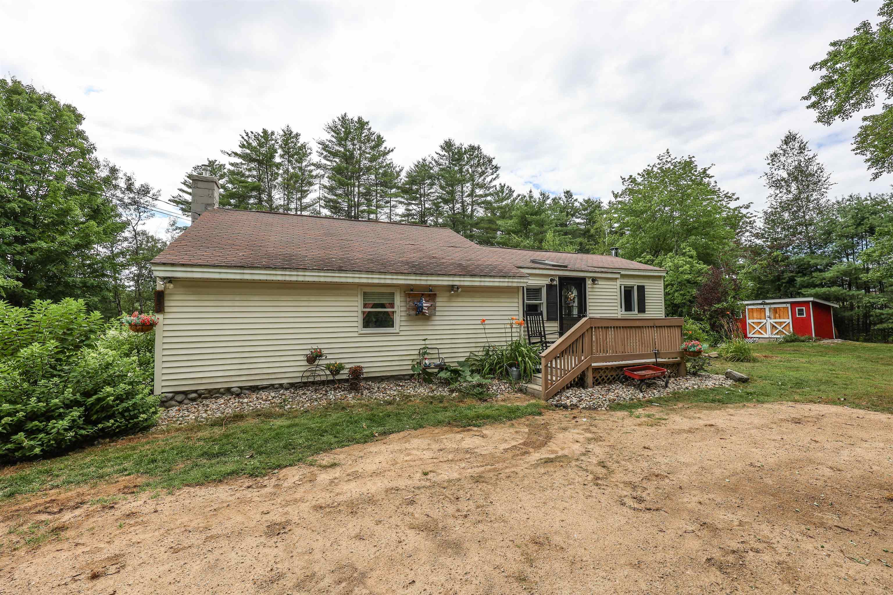 133 River Road Weare, NH 03281 - Photo 3 of 31
