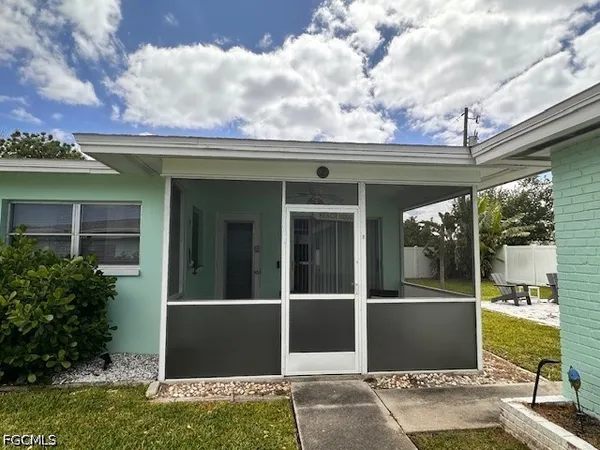 $1,600 | 620 Southeast 47th Street, Unit 2, Cape Coral, FL 33904