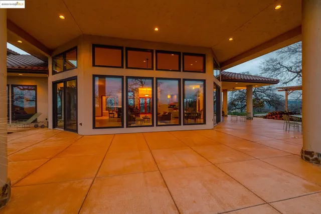 a view of a interior of the house
