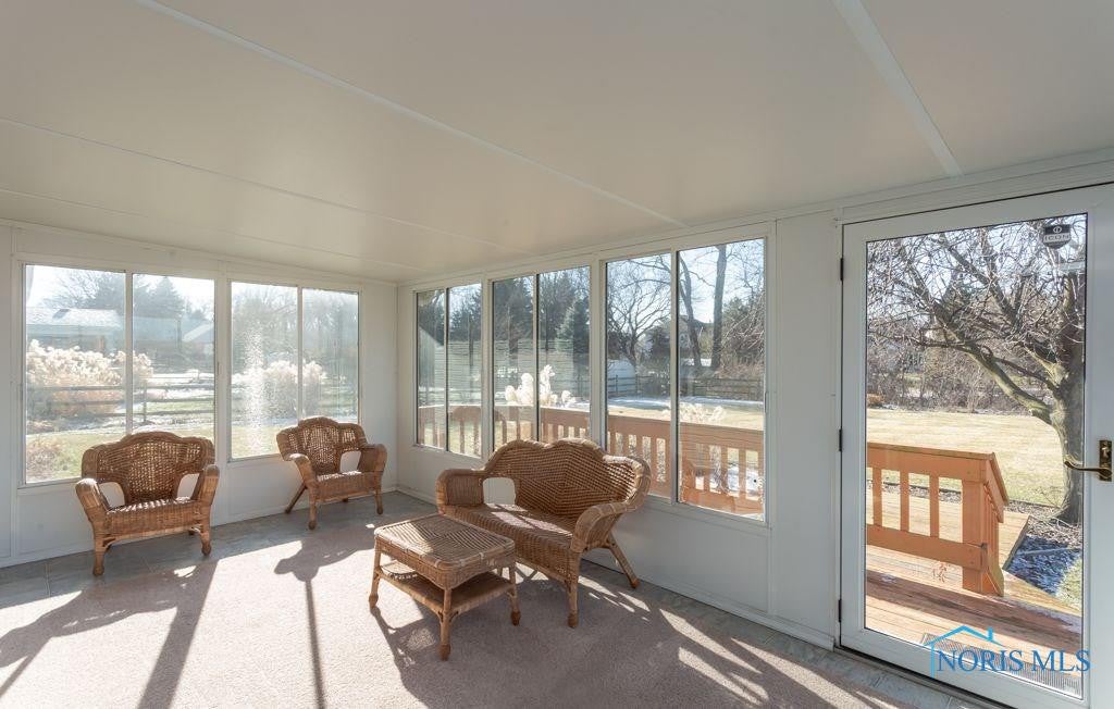 946 Kinder Road Toledo, OH 43615 - Photo 10 of 35 Gallery Image 10