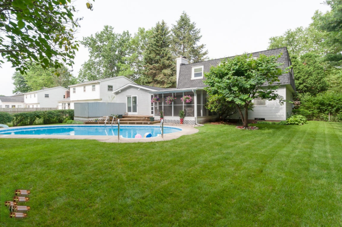 824 Newgate Road Kalamazoo, MI 49006 - Photo 3 of 23 Newgate-21