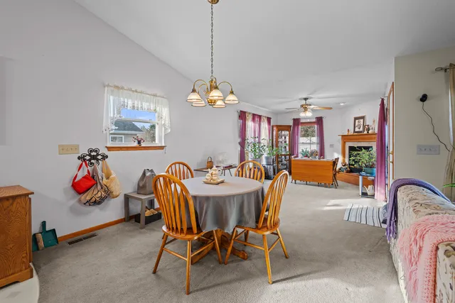 $279,700 | 5200 Villa Drive, Unit 4, Davenport, IA 52806