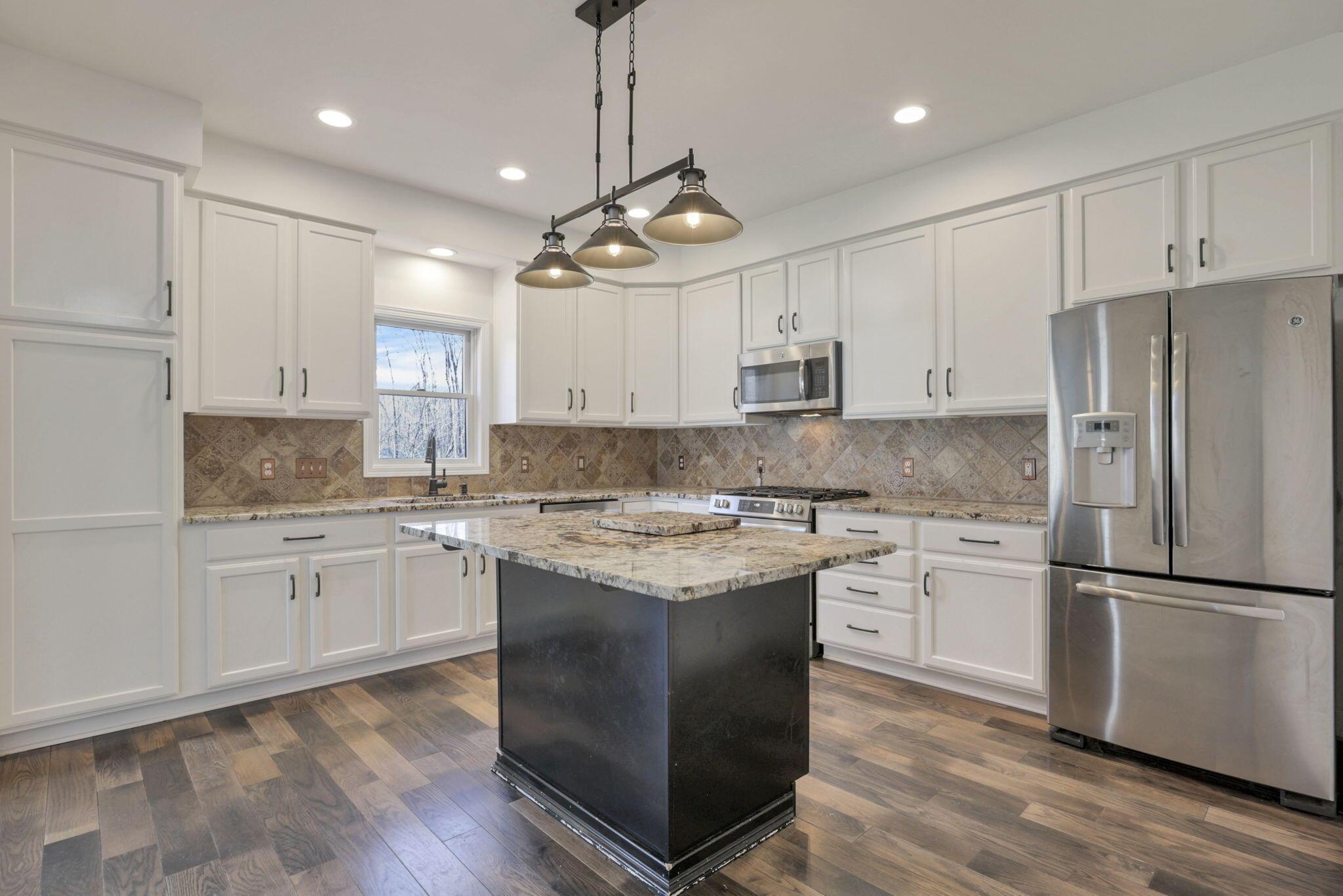 5137 Pleasant Chapel Road Southeast Newark, OH 43056 - Photo 9 of 77 Kitchen