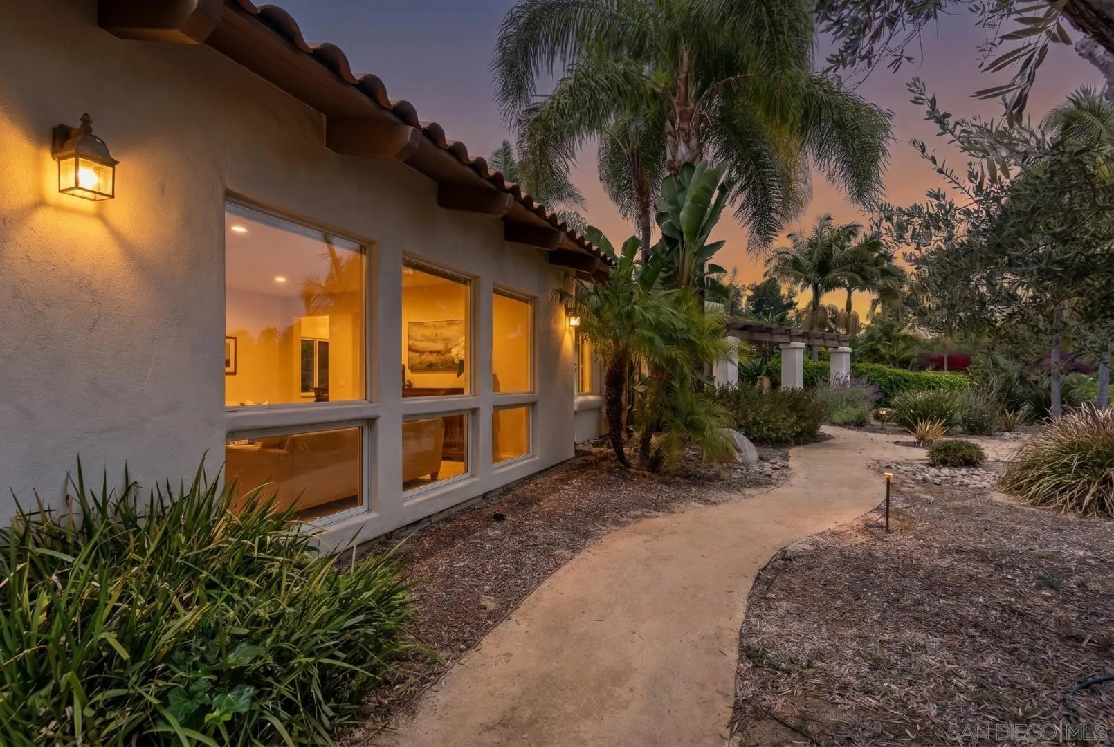 937 Pepper Tree Lane Fallbrook, CA 92028 - Photo 3 of 63