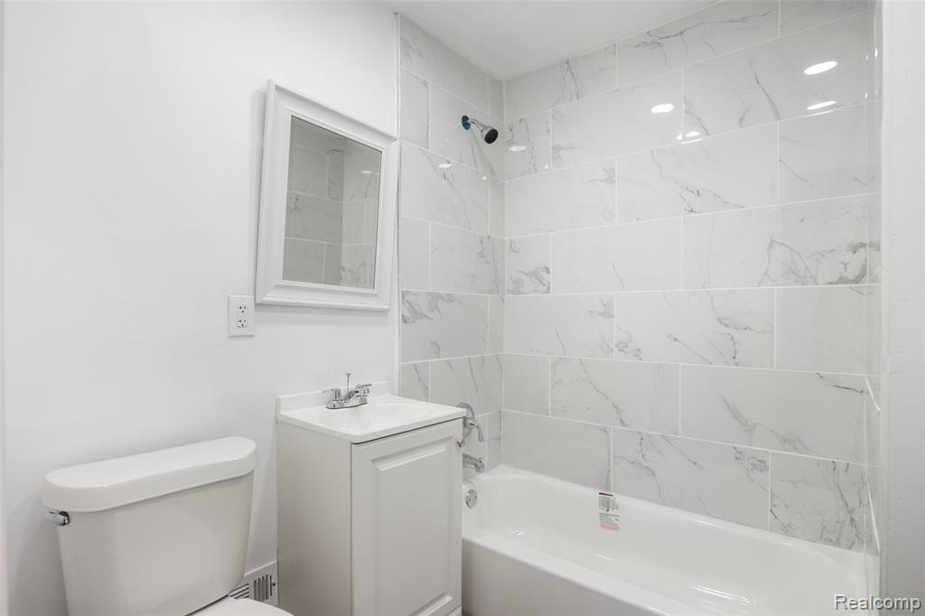 737 Webb Street Detroit, MI 48202 - Photo 24 of 40