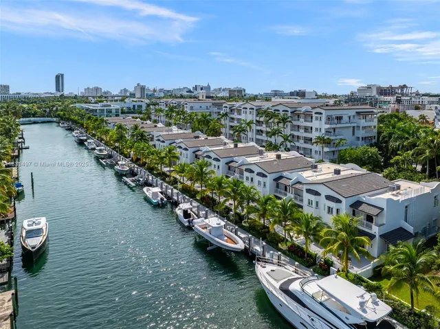 $15,800 | 1415 Sunset Harbour Drive, Unit 406, Miami Beach, FL 33139