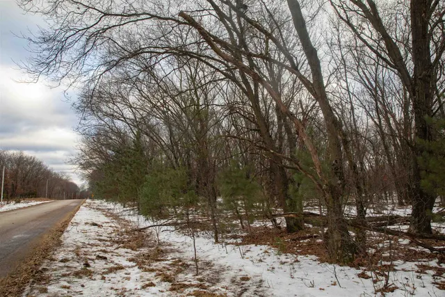 $798,000 | 109-ac 109-ac Fawn Lane, Montello, WI 53949