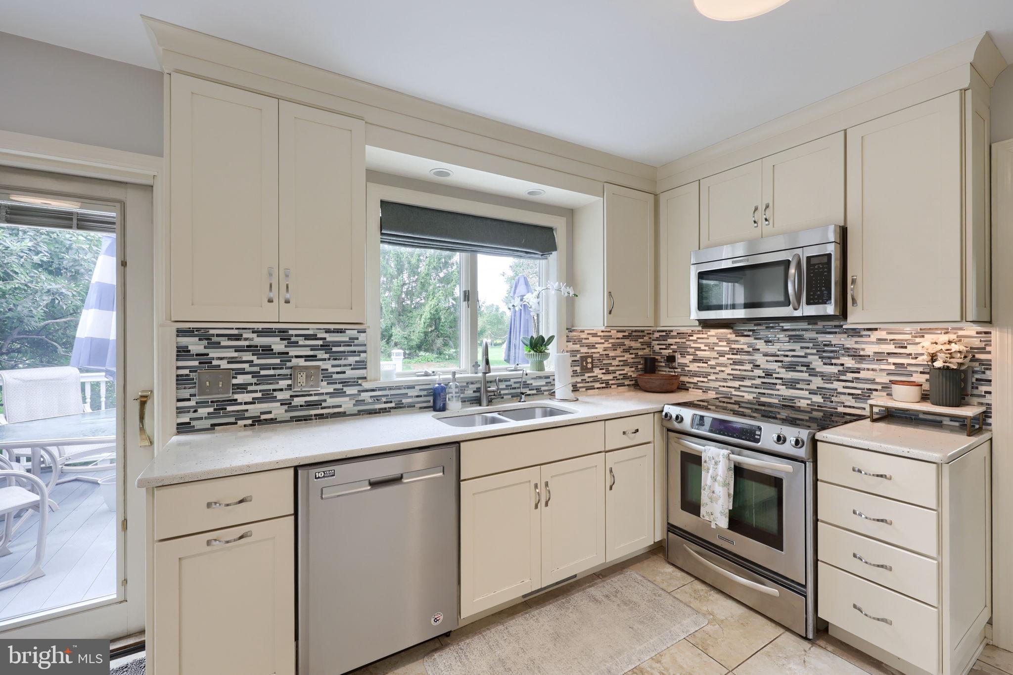 3 Brookfield Road Lititz, PA 17543 - Photo 7 of 44 Gallery Image 7