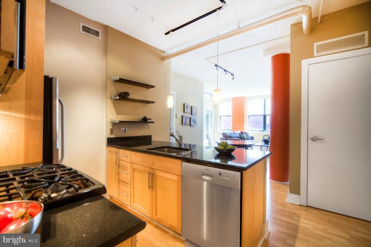809 6th Street Northwest, Unit 54 Washington, DC 20001 - Photo 25 of 30 Kitchen