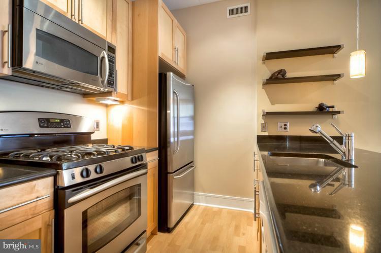 809 6th Street Northwest, Unit 54 Washington, DC 20001 - Photo 28 of 30 Kitchen