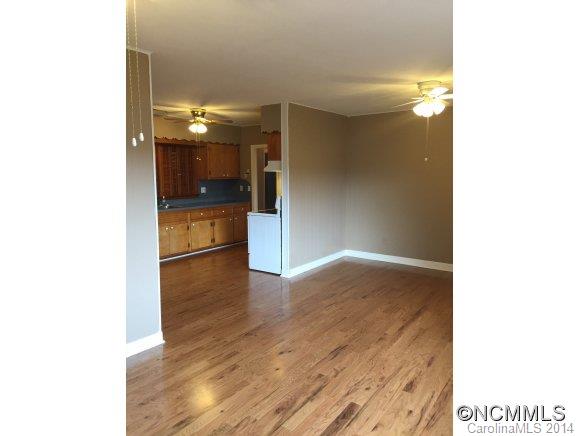 620 Enka Lake Road Candler, NC 28715 - Photo 14 of 24 Gallery Image 14