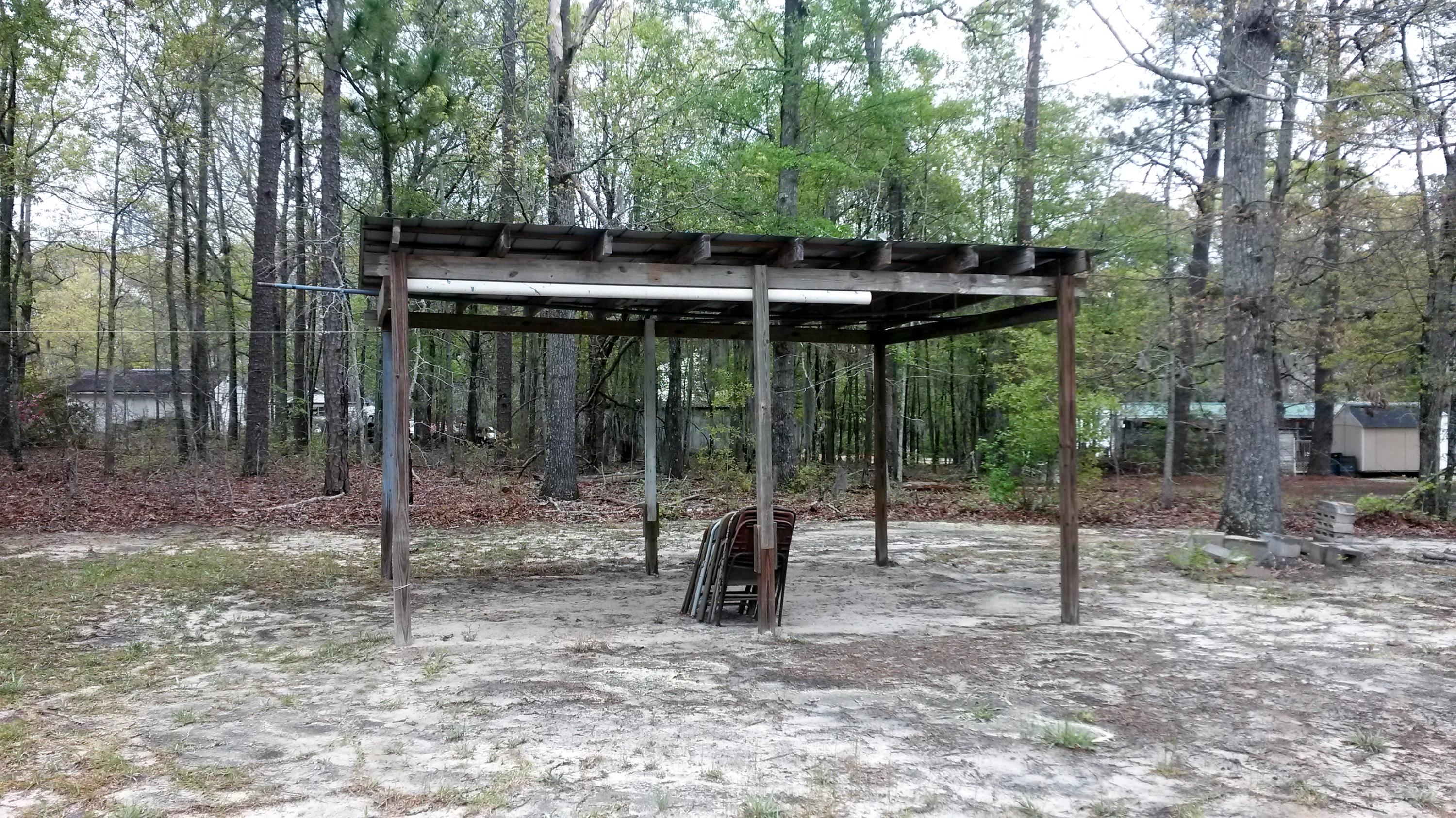 21 Garden Lane Elloree, SC 29047 - Photo 11 of 20 pole shed