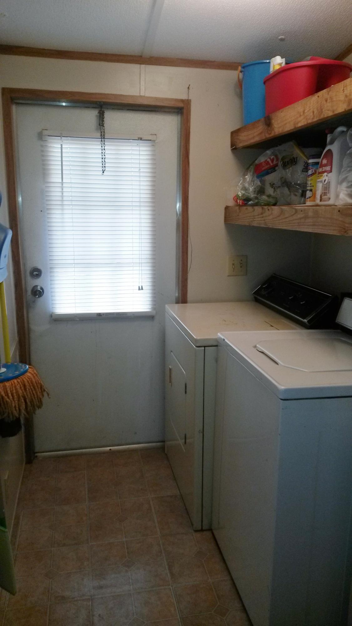 21 Garden Lane Elloree, SC 29047 - Photo 17 of 20 Laundry