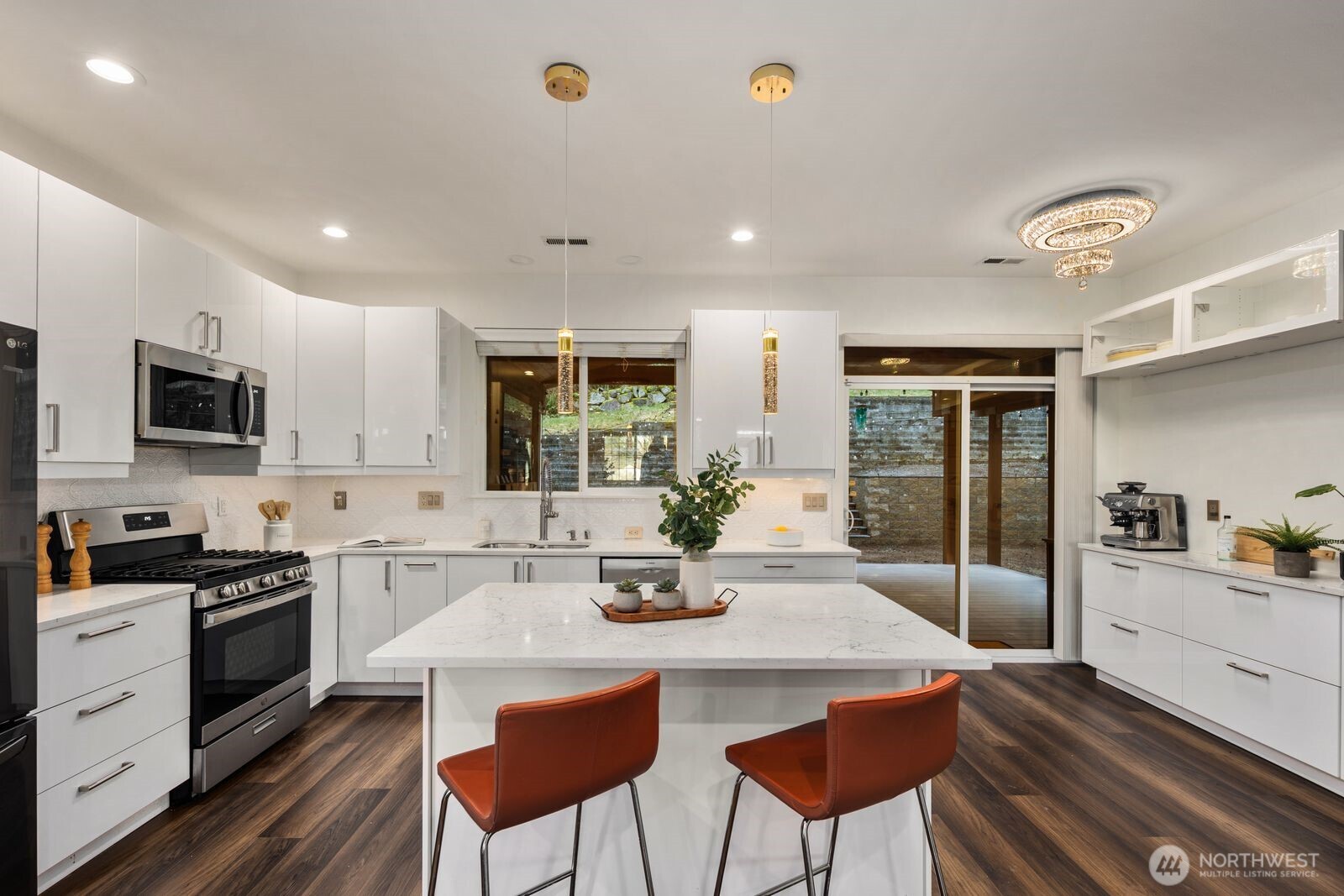 35121 Southeast Terrace Street Snoqualmie, WA 98065 - Photo 12 of 37