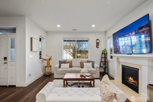 $1,148,000 | 35121 Southeast Terrace Street, Snoqualmie, WA 98065