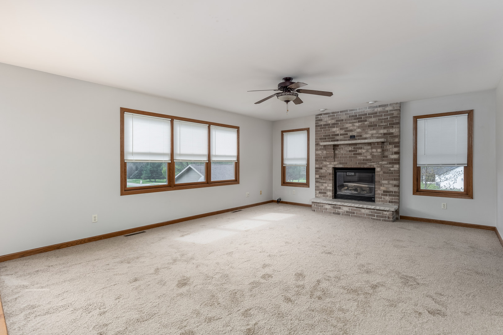 2669 East 1545th Road Ottawa, IL 61350 - Photo 6 of 42