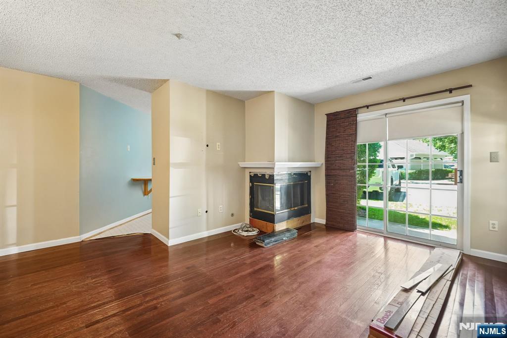 1412 York Street Mahwah, NJ 07430 - Photo 7 of 20