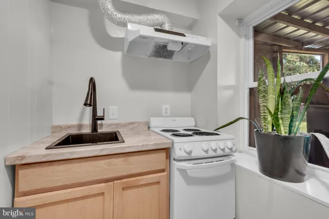 $539,999 | 9306 Queens Post Court, Laurel, MD 20723