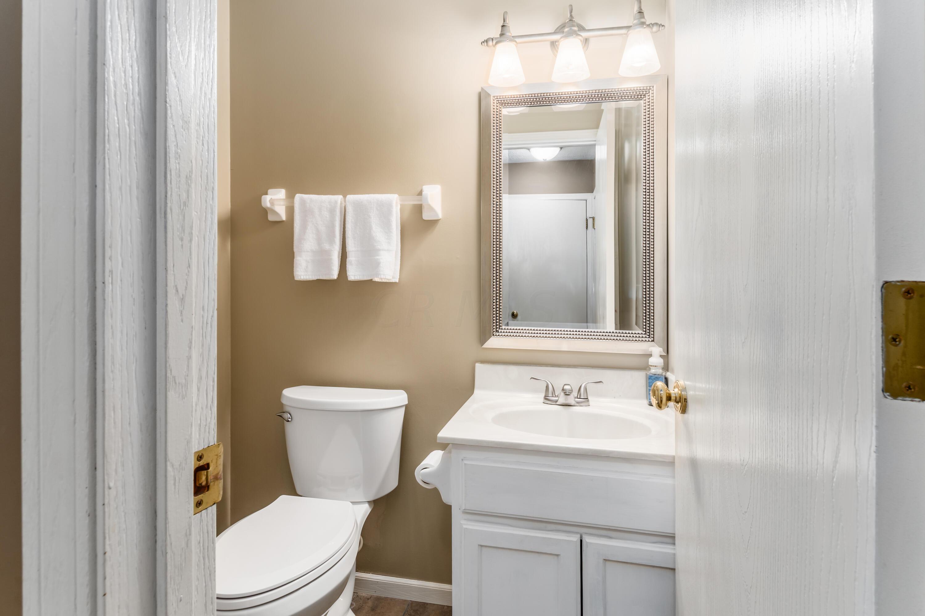565 Marcum Road Blacklick, OH 43004 - Photo 10 of 29 1st floor half bath off the kitchen