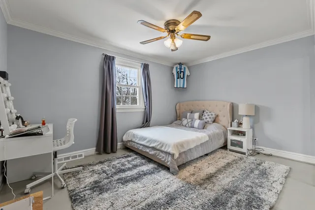 $620,000 | 401 69th Street, Darien, IL 60561