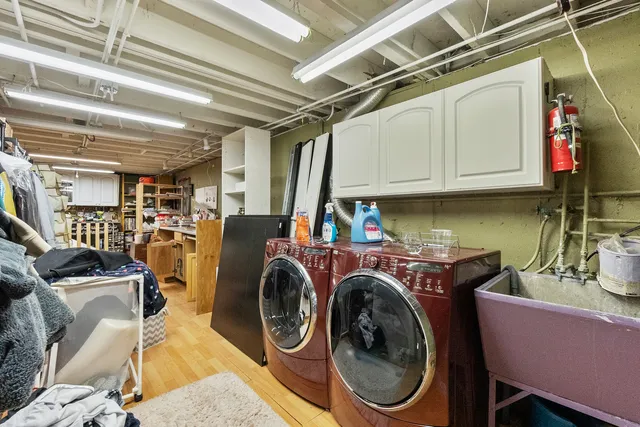 $620,000 | 401 69th Street, Darien, IL 60561