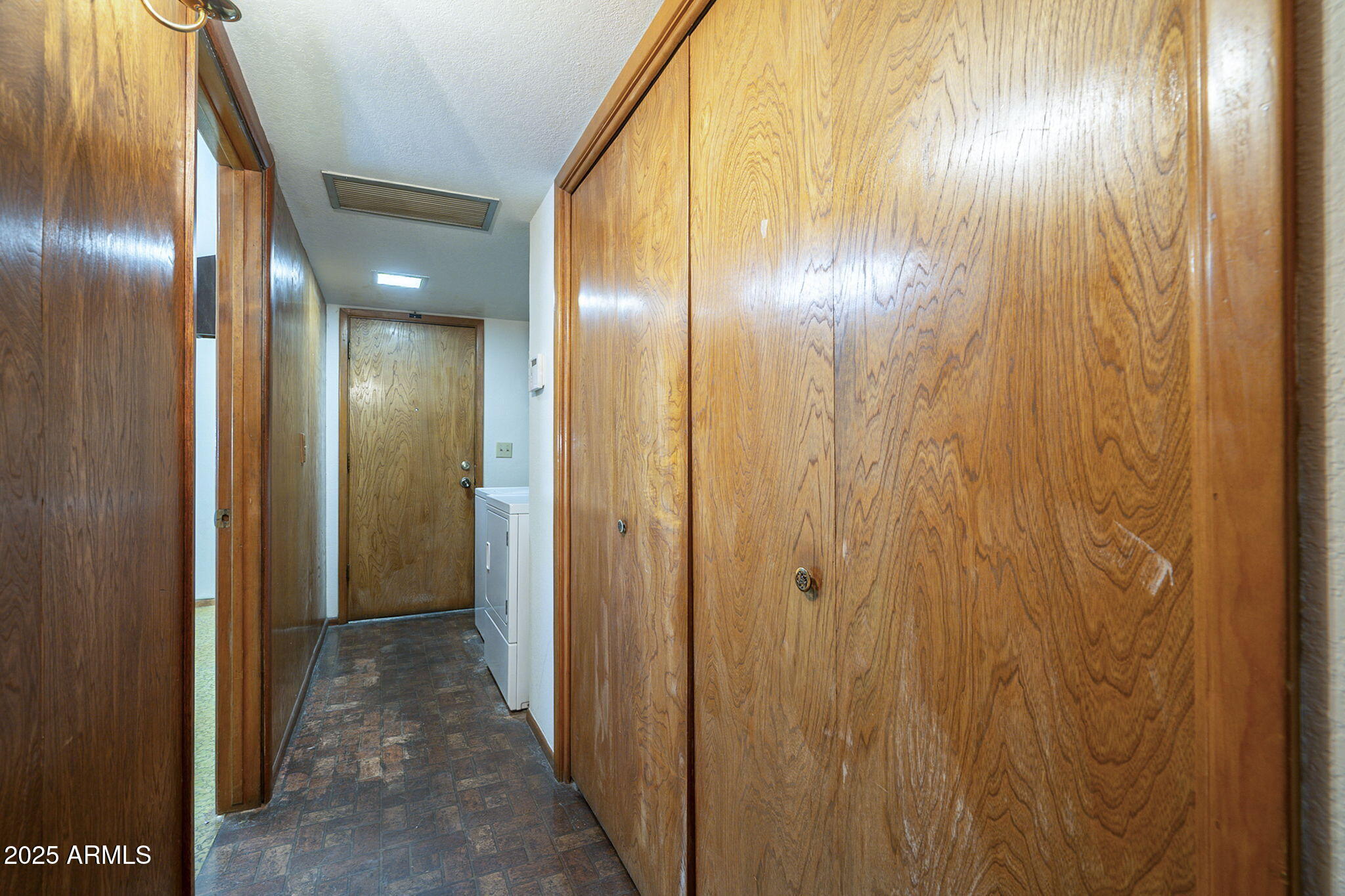 820 West Vah Ki Inn Road Coolidge, AZ 85128 - Photo 35 of 64 Hallway