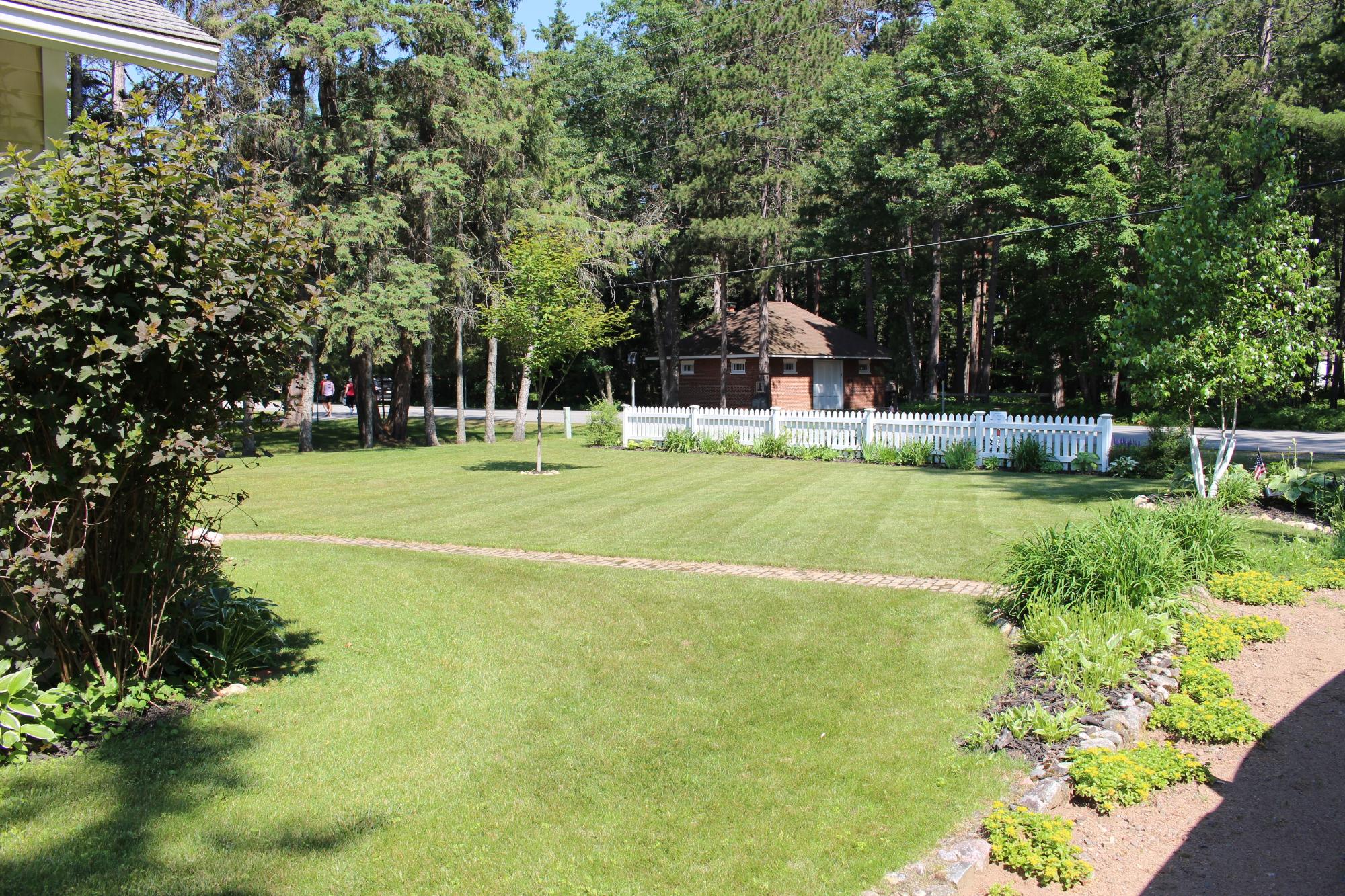 9579 Country Club Road Minocqua, WI 54548 - Photo 3 of 39 Gallery Image 3