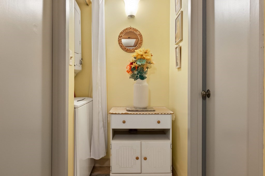 50 Rantoul Street, Unit 209 Beverly, MA 01915 - Photo 15 of 19 Gallery Image 15