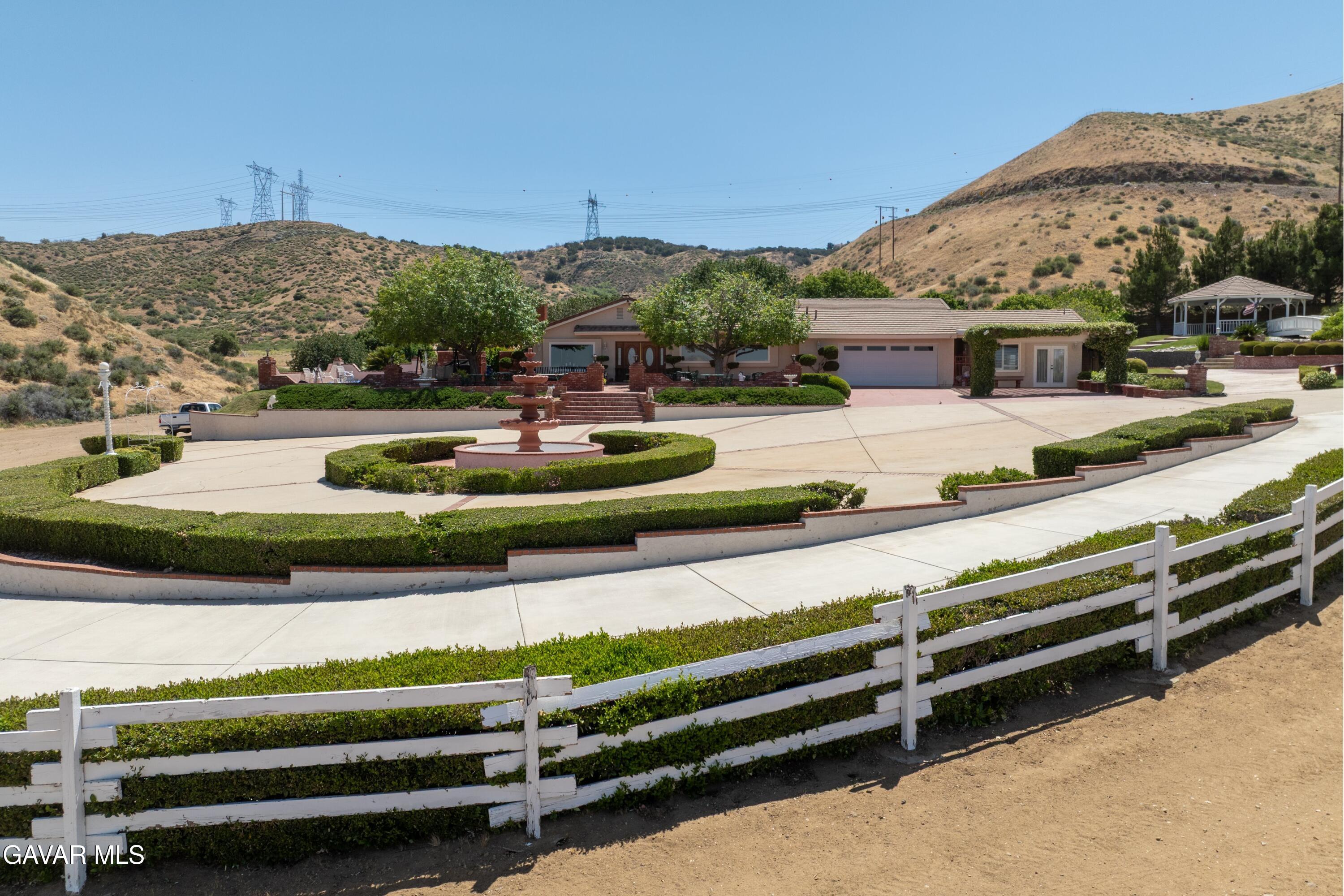 5801 Hacienda Ranch Road Palmdale, CA 93551 - Photo 9 of 69 08-DJI_0106-HDR
