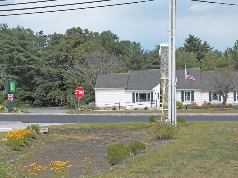 1986 Dover Road Epsom, NH 03234 - Photo 24 of 42 Gallery Image 24