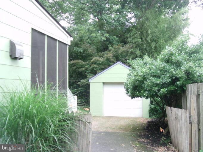 729 Hollen Road Baltimore, MD 21212 - Photo 13 of 15 Garage 1