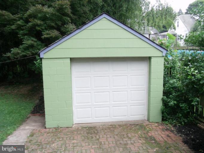 729 Hollen Road Baltimore, MD 21212 - Photo 14 of 15 Garage 2