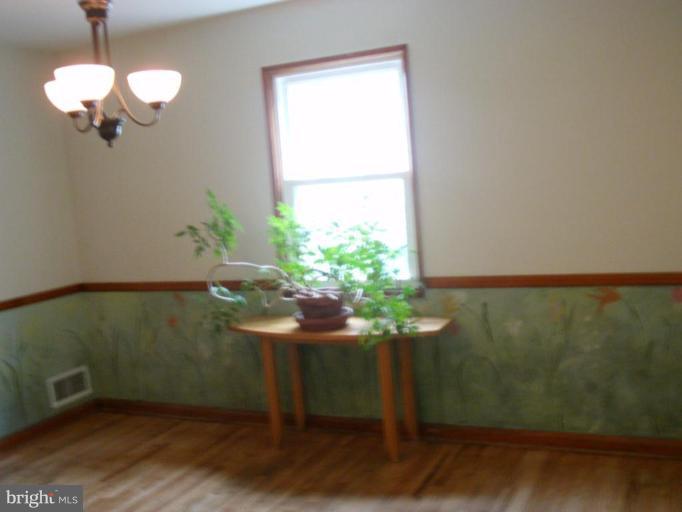 729 Hollen Road Baltimore, MD 21212 - Photo 5 of 15 Dining Room