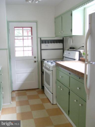 729 Hollen Road Baltimore, MD 21212 - Photo 7 of 15 Kitchen #2