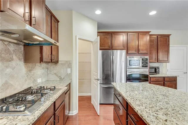 $3,000 | 270 Woods Creek Drive, Suwanee, GA 30024