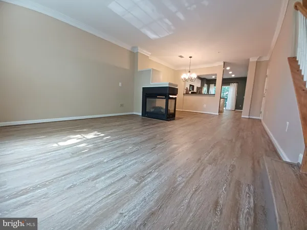 $3,090 | 1526 Northern Neck Drive, Unit 201, Vienna, VA 22182