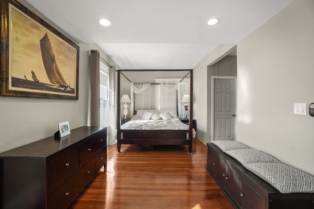 11 Wayne Street Boston, MA 02121 - Photo 16 of 32